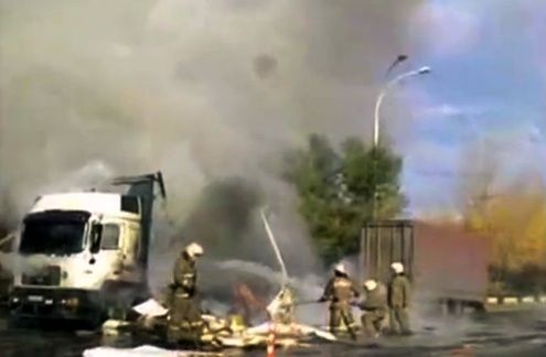 Причины возгорания фуры на Кузбасском мосту будут известны в начале октября