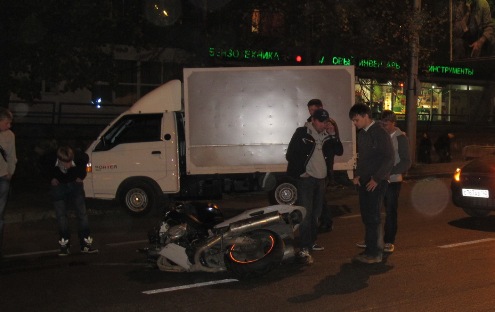 ДТП в Кемерове: мотоциклист разорвал пешехода пополам и погиб сам (фото)